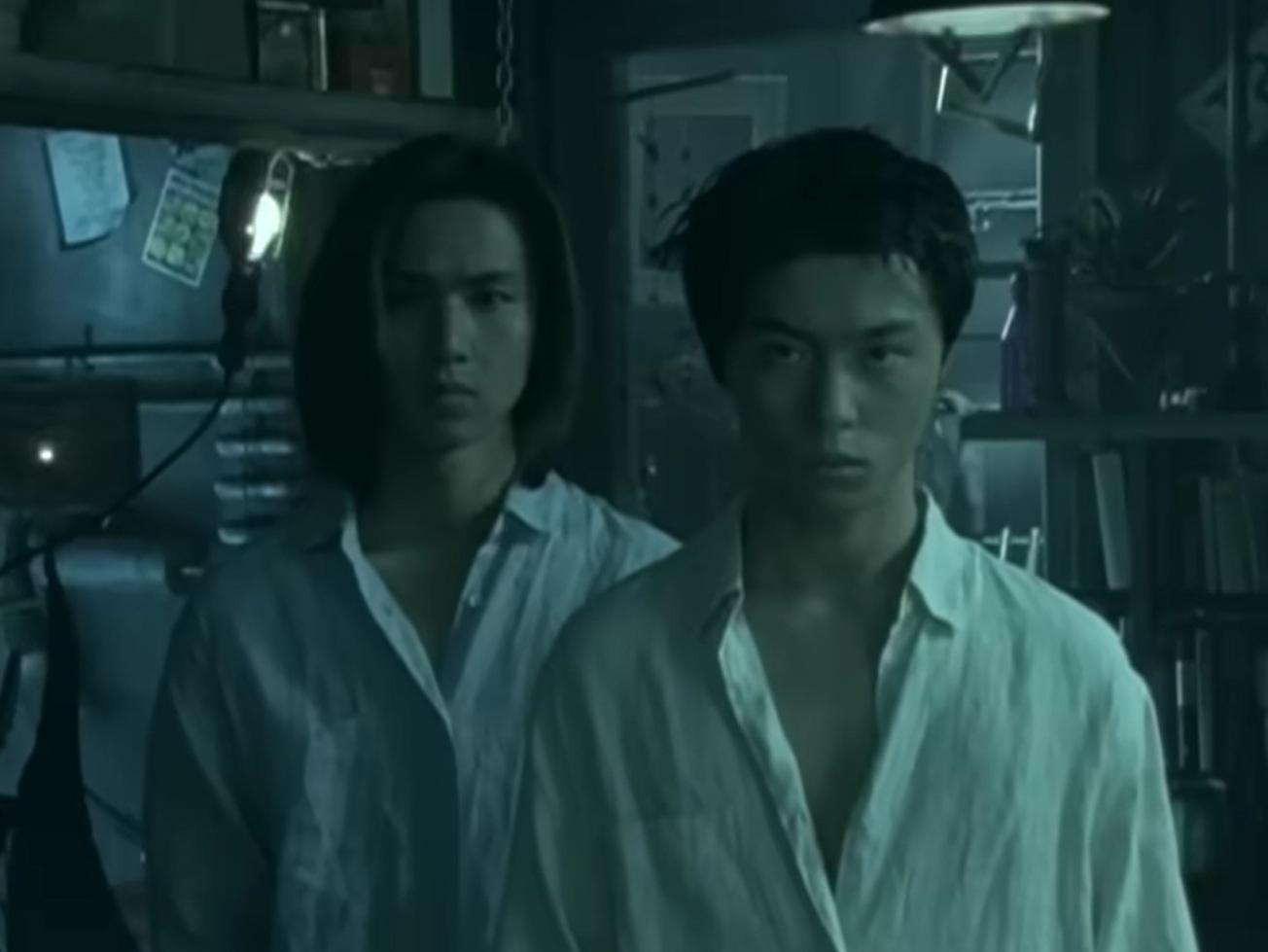 KinKi Kids憑首支單曲《玻璃少年》一炮而紅。