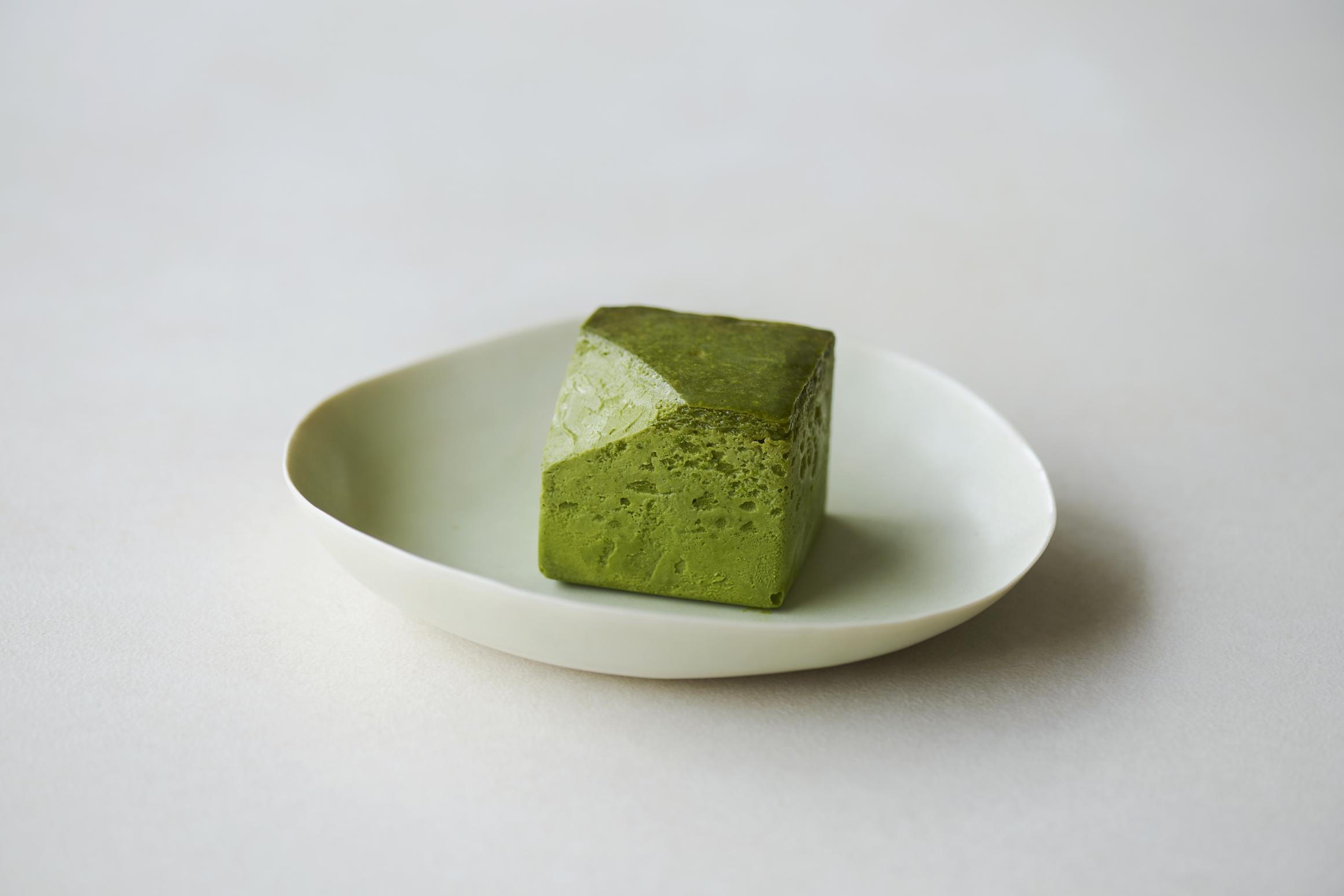 Fine Green Tea芝士蛋糕採用福岡縣星野製茶園的八女抹茶,具深度茶韻,味道柔和不澀。