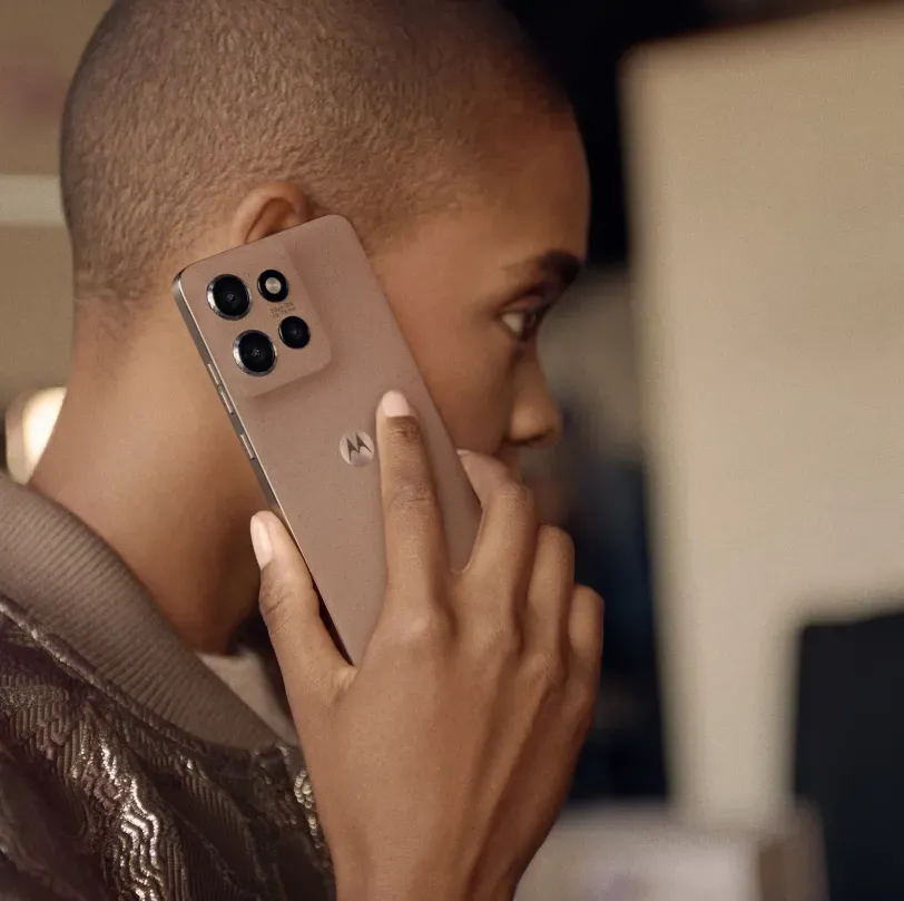 用上環保純素皮革物料及咖啡渣製成。