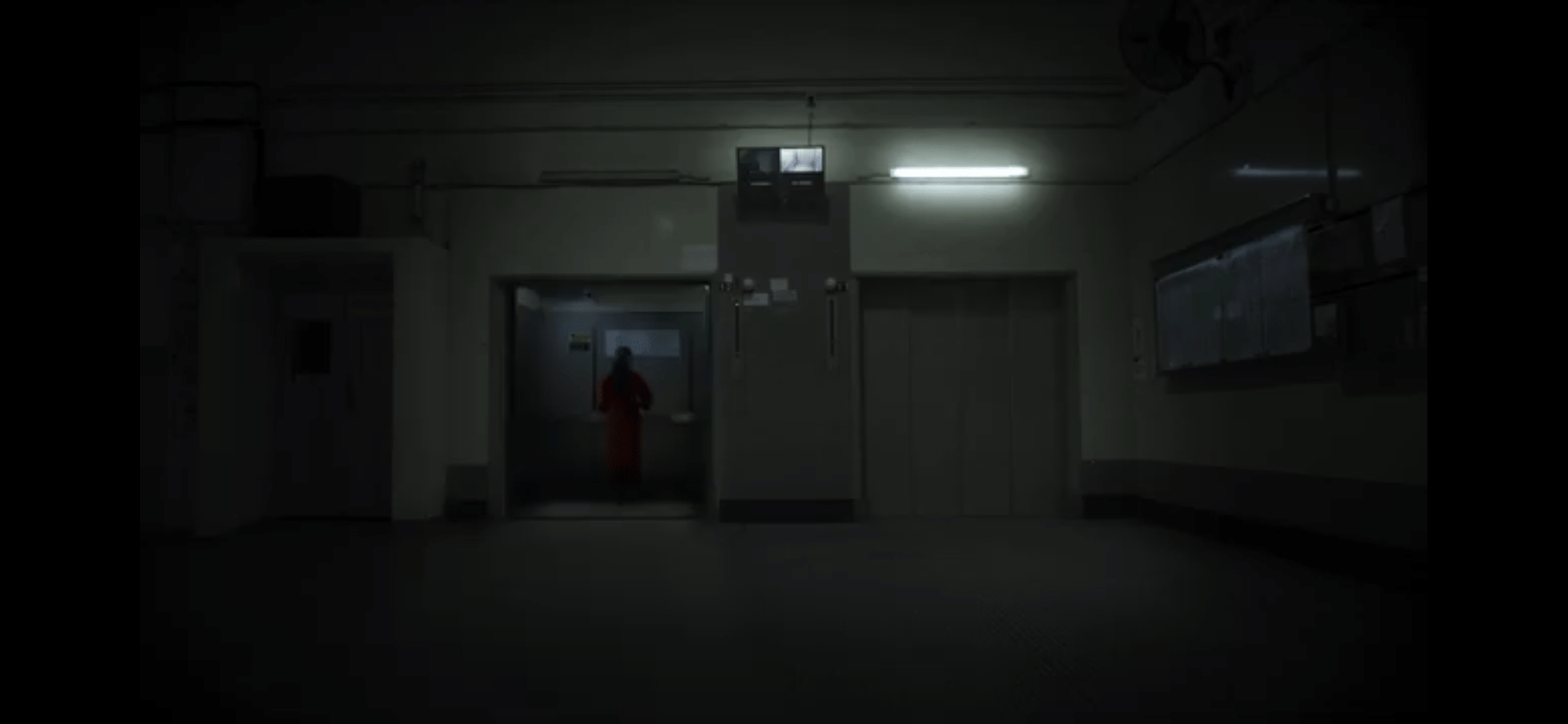 無綫另外播出一條電梯恐怖影片。