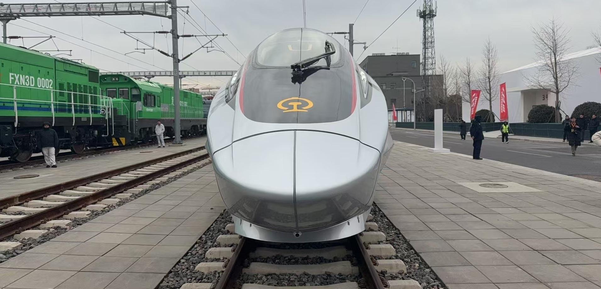 中國研發的新一代高鐵CR450,營運時速可達400公里。(互聯網)