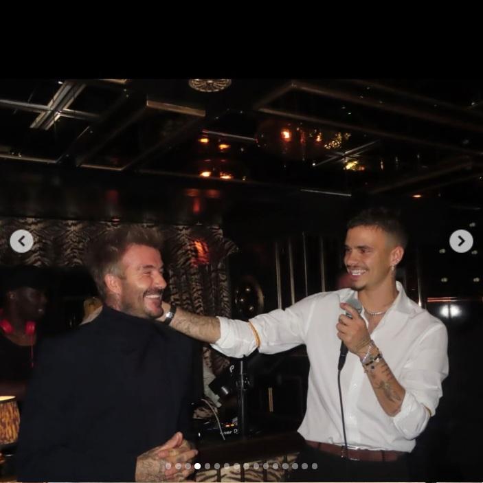 與二兒子Romeo合照。