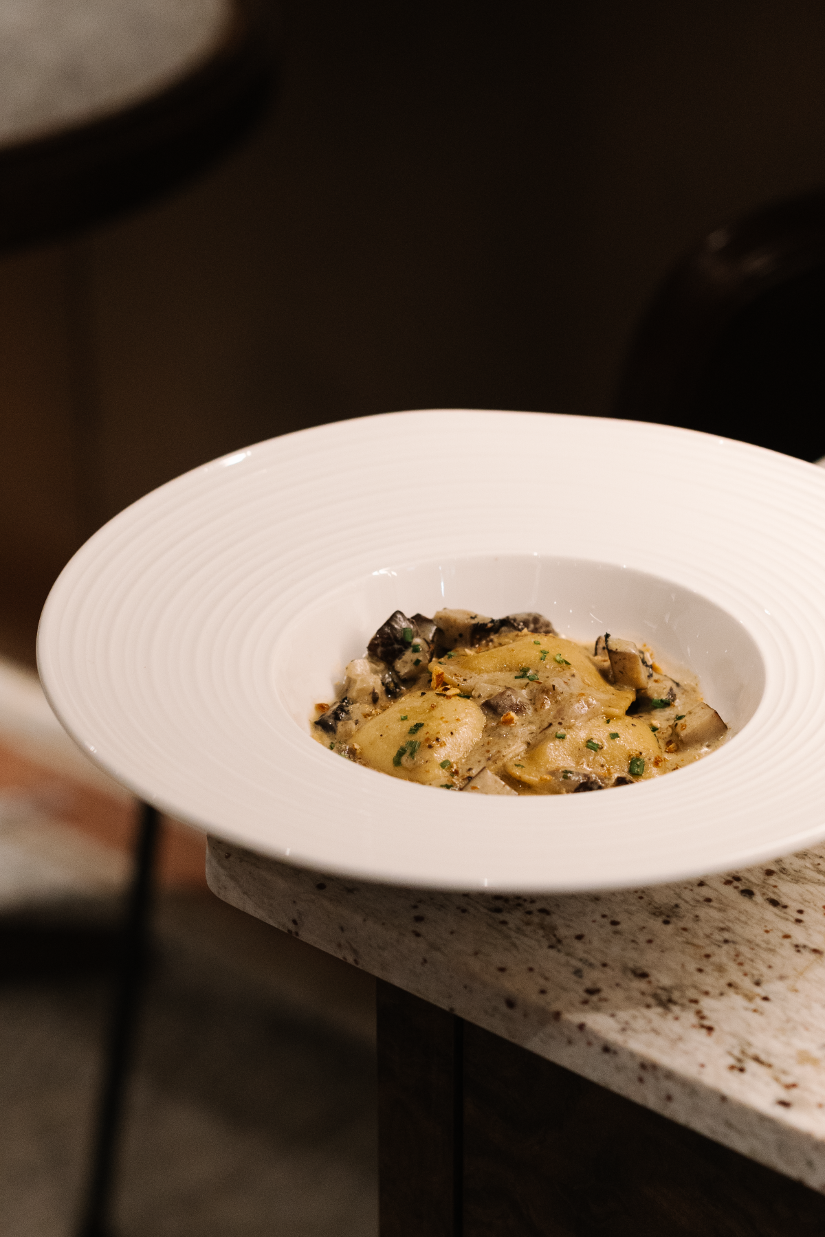 意大利雲吞配黑松露忌廉汁