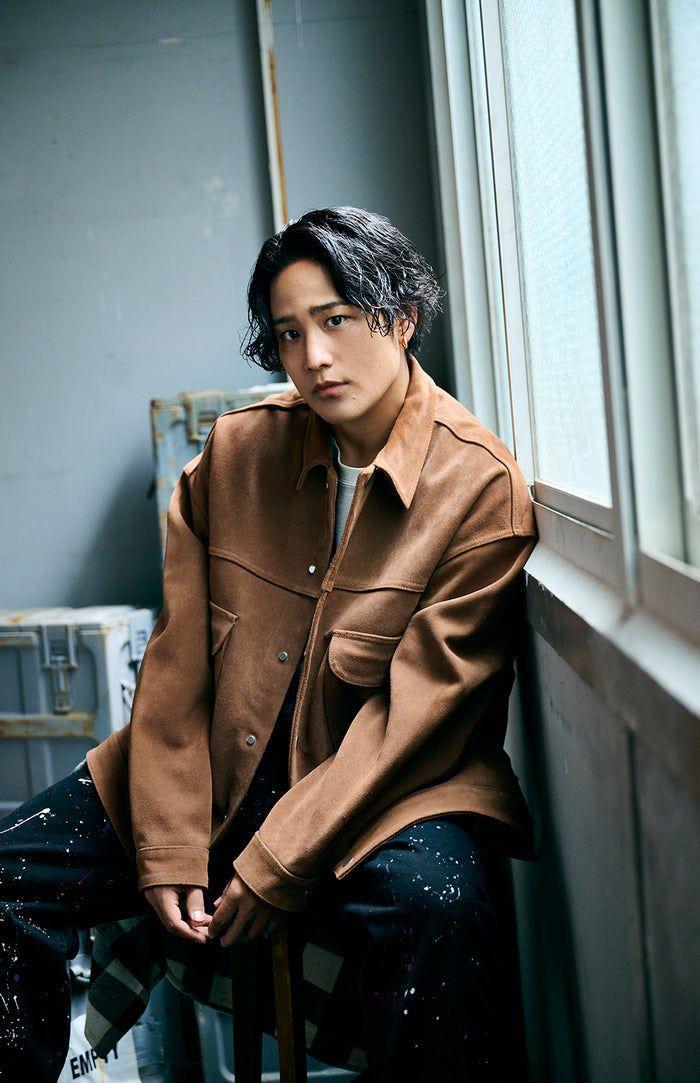 日本男團 WEST. 成員桐山照史與前日本女排選手狩野舞子宣布結婚。