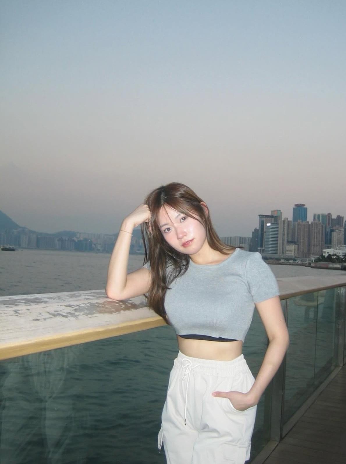 波波憑住36E驕人上圍火速上位。