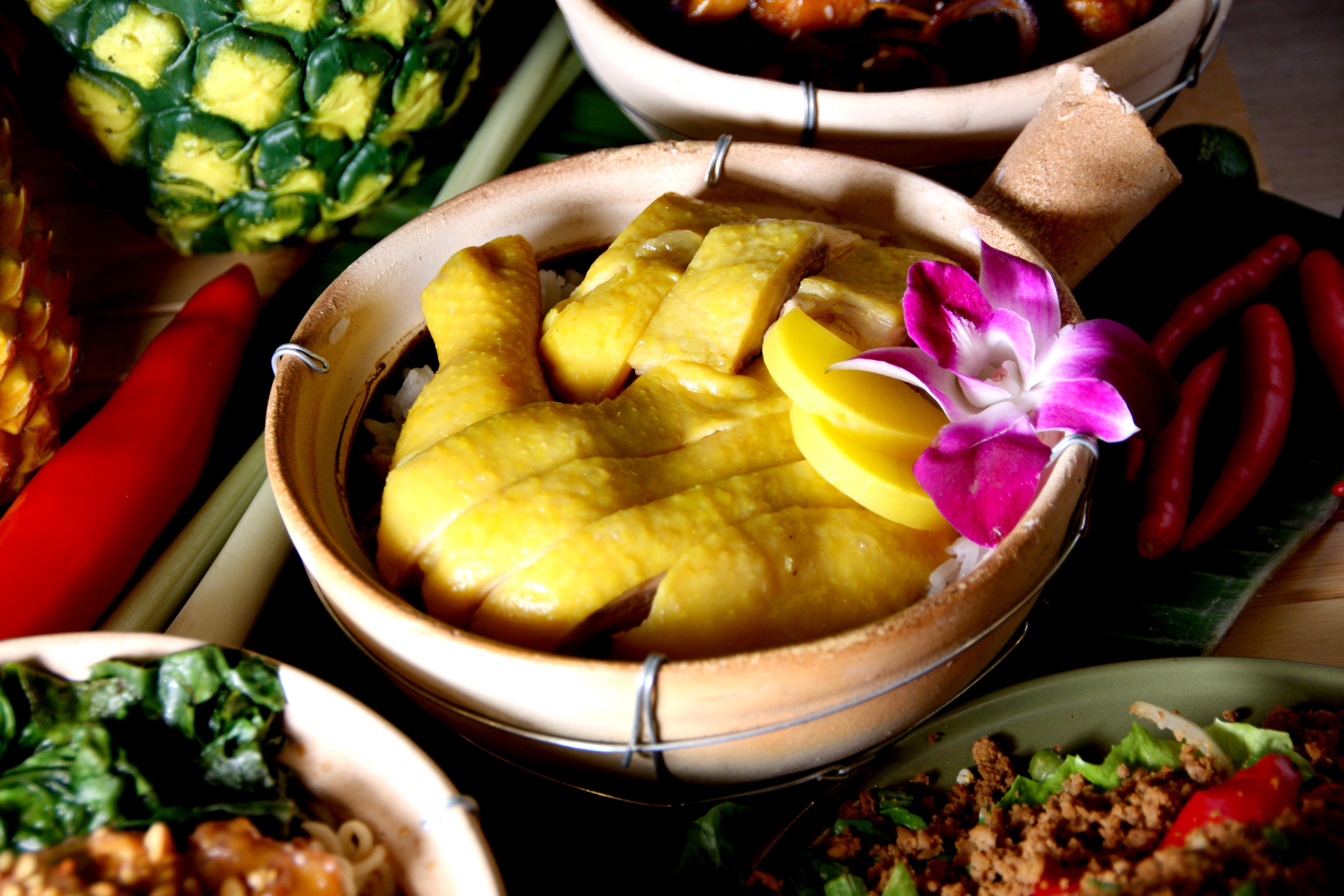 泰式海南雞煲仔飯