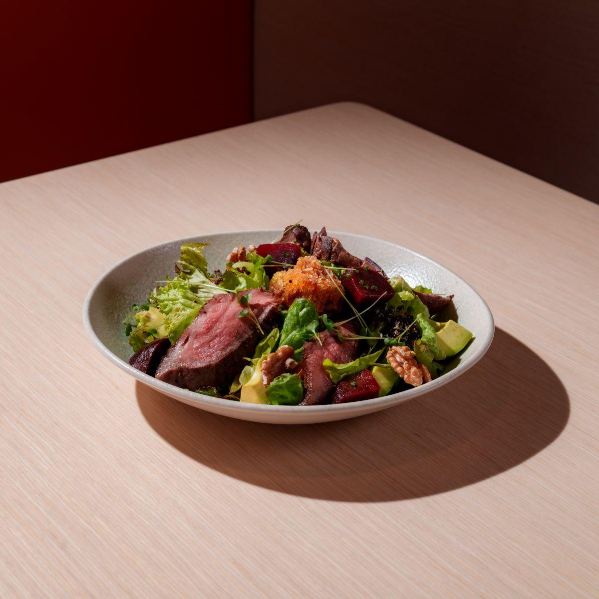 燒韓牛本地蜂巢蜜沙律$258