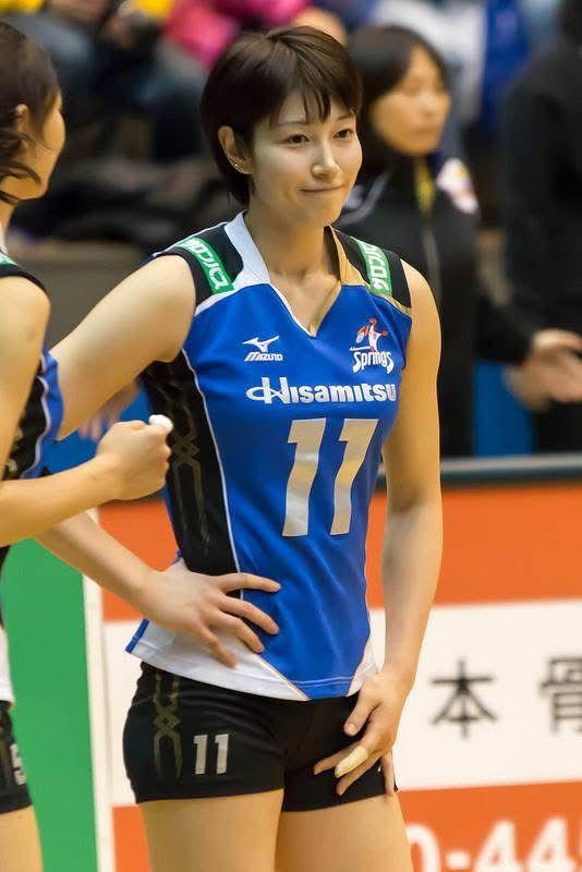 狩野舞子有「排球女神」之稱,她過往曾與球星大谷翔平傳姊弟戀。