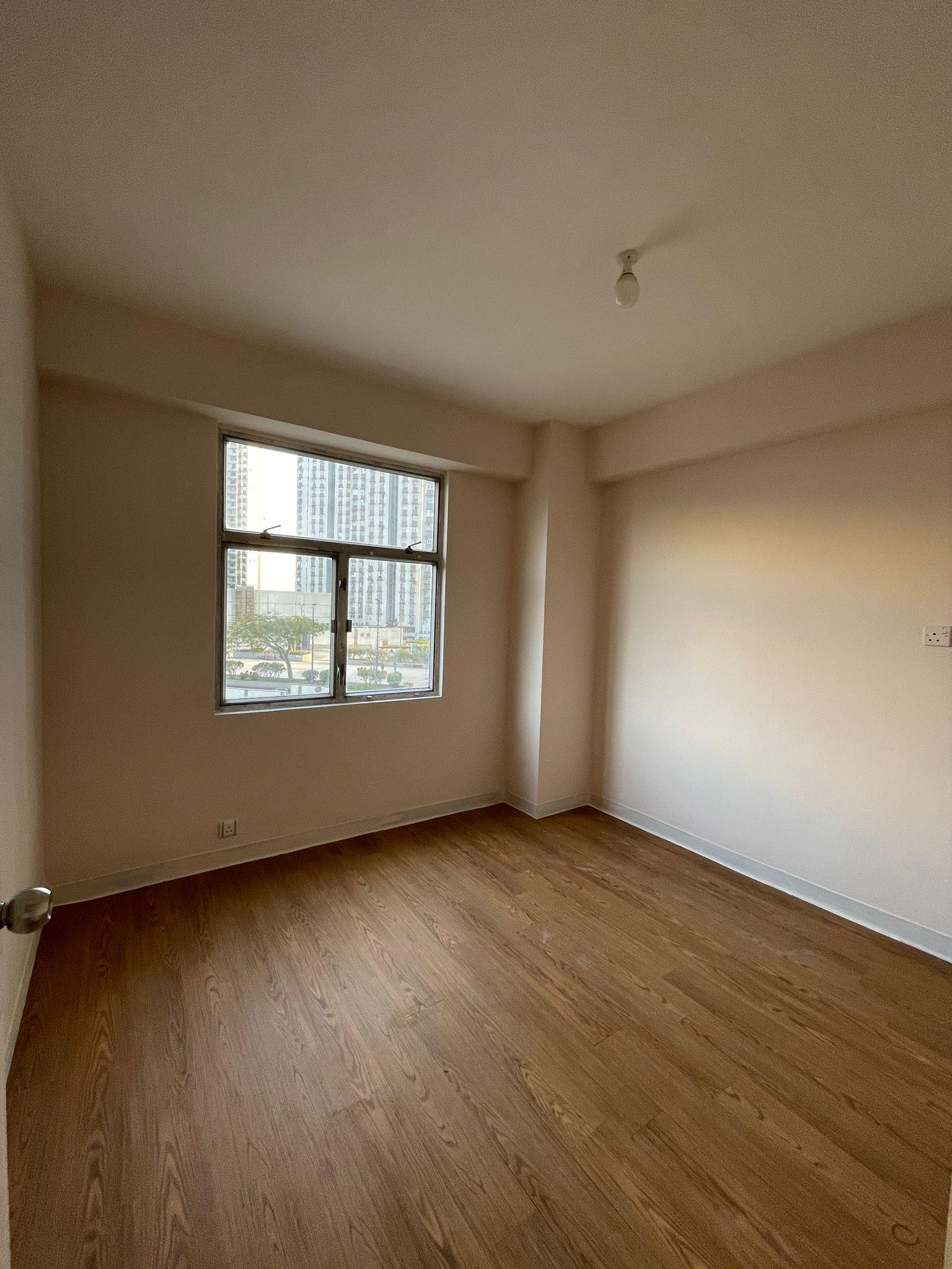 睡房景觀以內園及遠樓景為主。