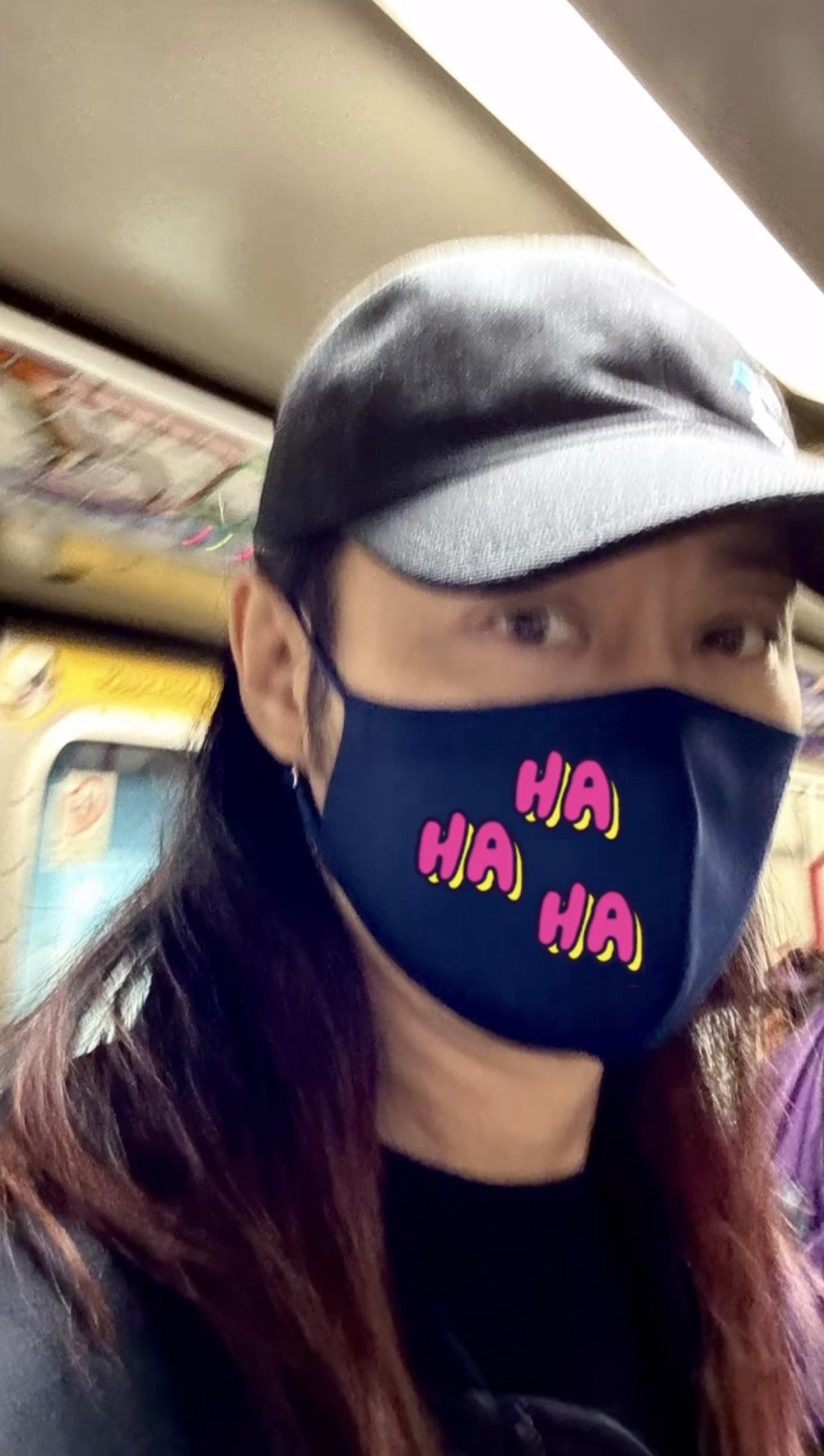 蔡一智特意記錄低享受$2長者優惠的一刻。