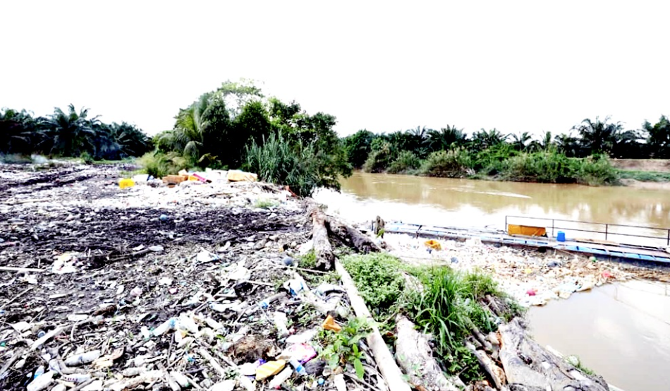 葉馨媛失蹤多日,最終被發現伏屍河中。(互聯網)