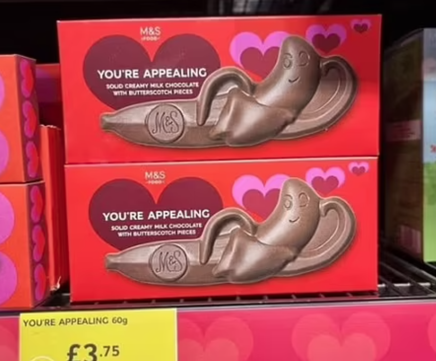 馬莎為今年情人節推出的朱古力,成為當地熱話。(互聯網)