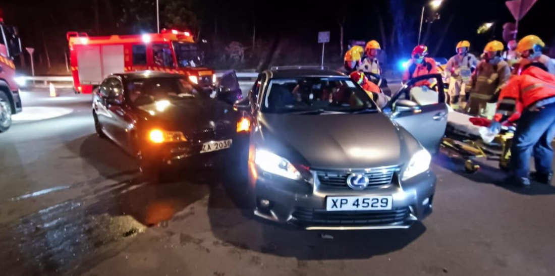 上水珠寶金行發生劫案,警方成功截停懷疑賊車。(馬路的事 (即時交通資訊台) FB)