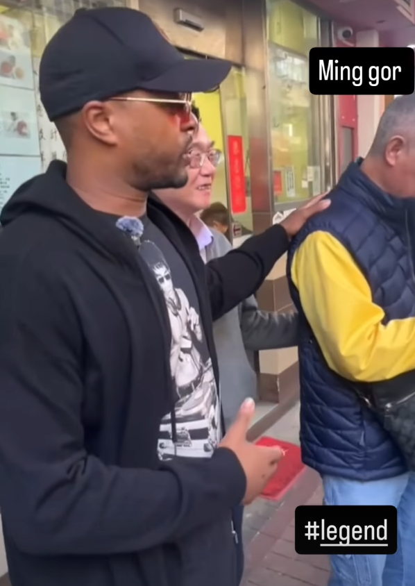 曼聯名宿艾夫拿到「深水埗明哥」開設的餐廳「北河同行」派飯,大讚對方是傳奇。(艾夫拿ig)