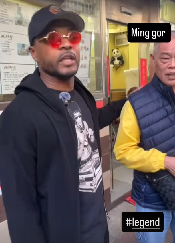曼聯名宿艾夫拿到「深水埗明哥」開設的餐廳「北河同行」派飯,大讚對方是傳奇。(艾夫拿ig)