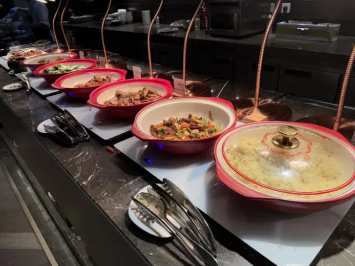 多款熟食。(微信公眾號「深圳微時光」)