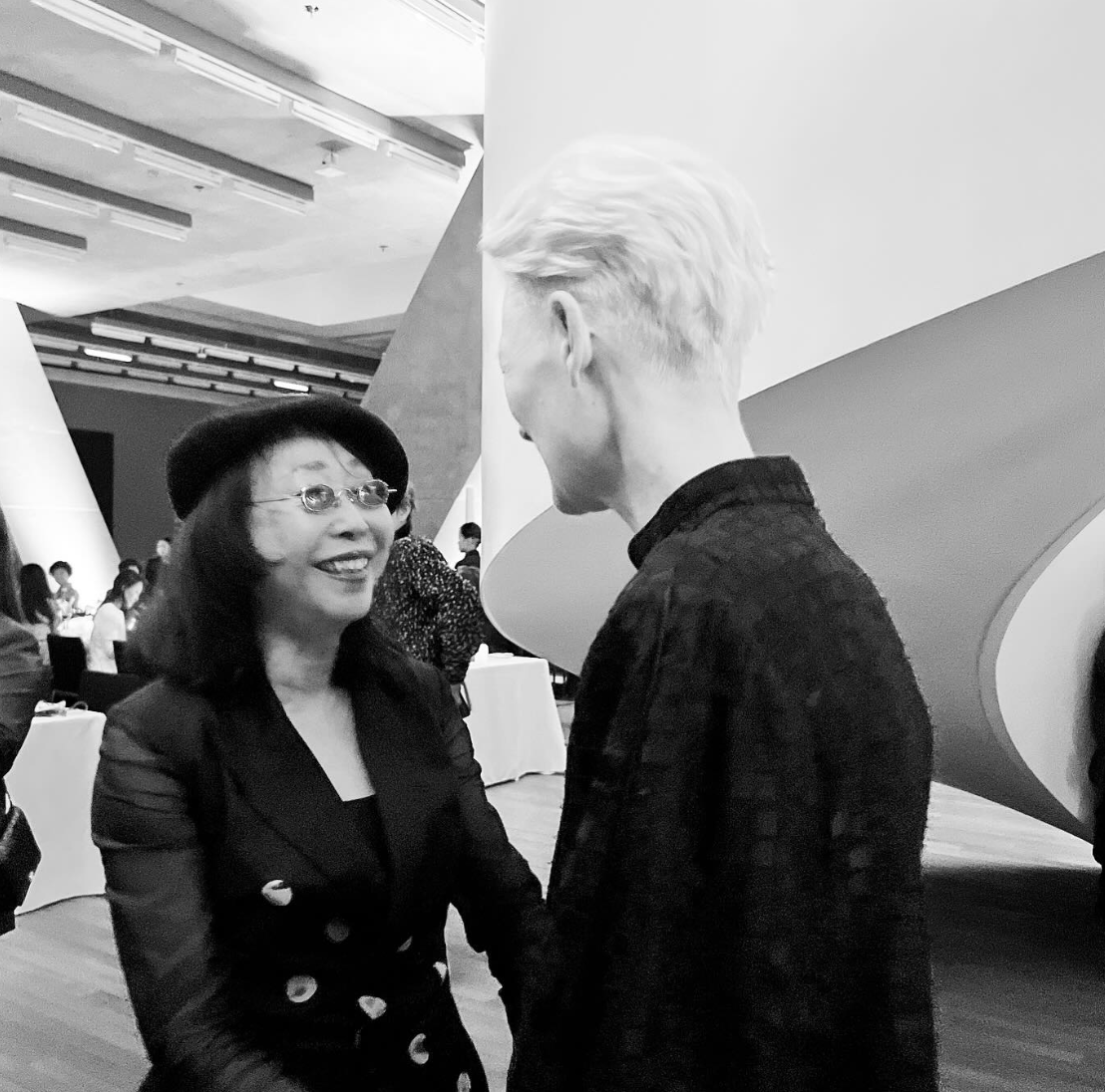 導演張婉婷與泰達史雲頓言談甚歡。