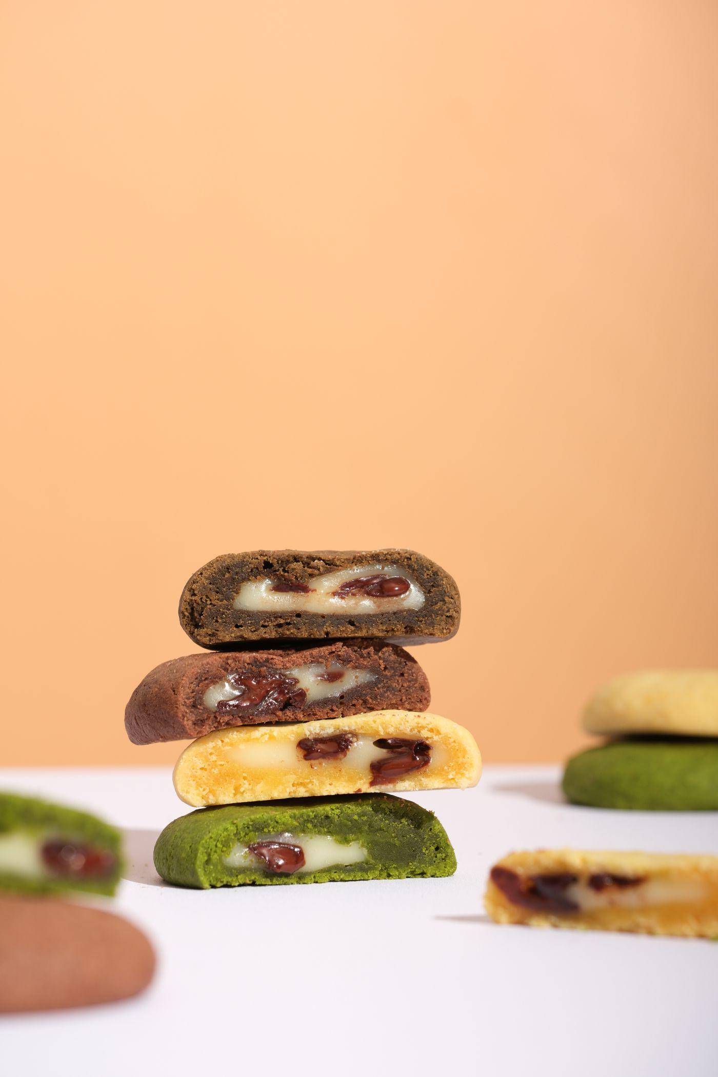 麻糬曲奇(每塊 $28)四種口味包括日本小山園抹茶、經典牛油原味、法國Valrhona黑朱古力及日本小山園焙茶。