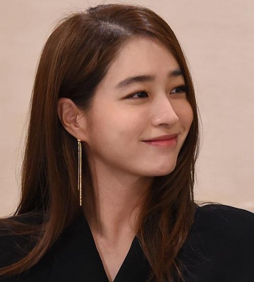 因為李炳憲在洛杉磯星光大道留下掌印,其太太李珉廷對這地方特別有感情。