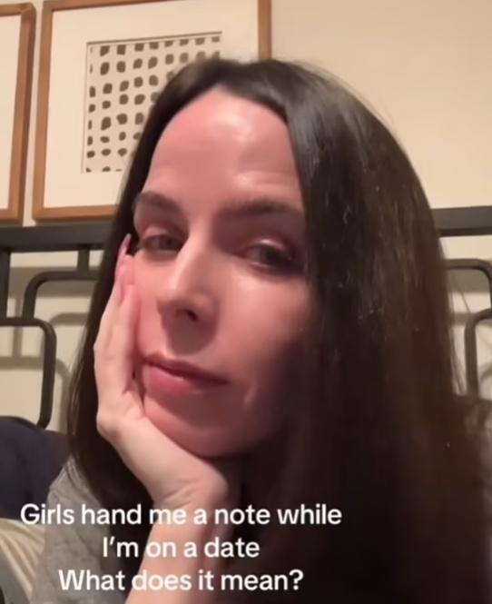 事主決定聽從網民建議與男子結束關係。(X)