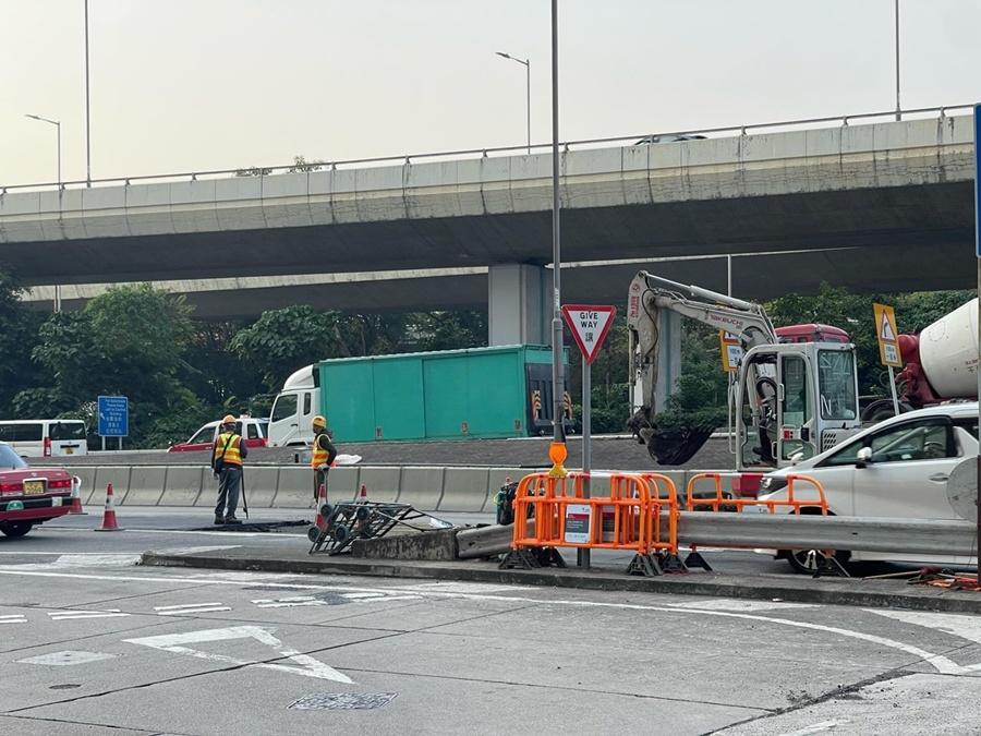 有網民指,放工時特意前往現場,見該處正進行路面重鋪工程。(manlungor@Thread)
