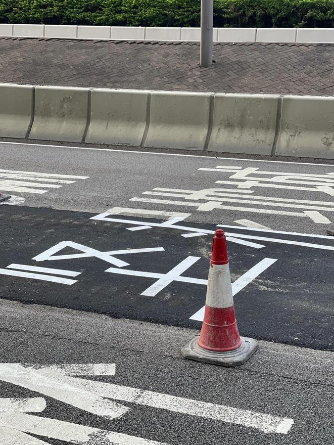 有網民指,放工時特意前往現場,見該處正進行路面重鋪工程。(manlungor@Thread)