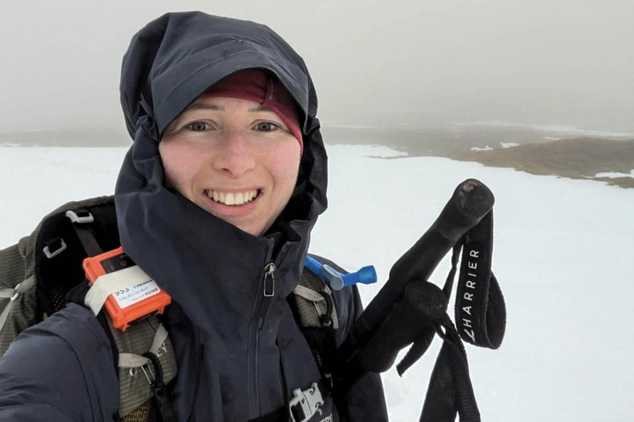 Cleo表示,當時她無論如何都會停下來幫助這隻無助的毛孩。(IG)