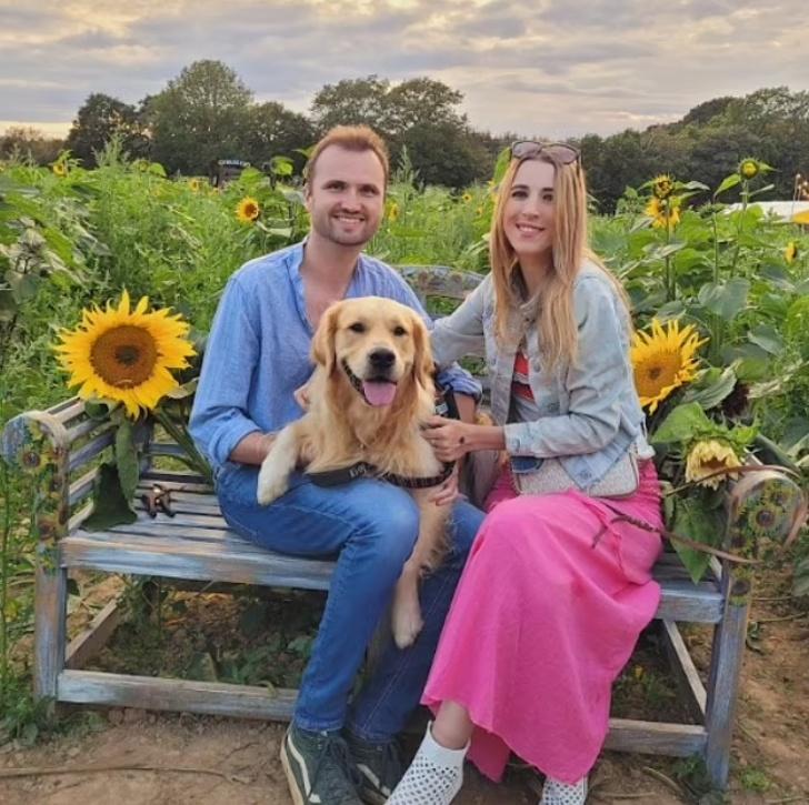 Faye表示:「我想告訴大家,即使經歷過創傷性或改變人生的事件,你仍然可以重新站起來,擁抱生活,並找到樂趣」。(X)