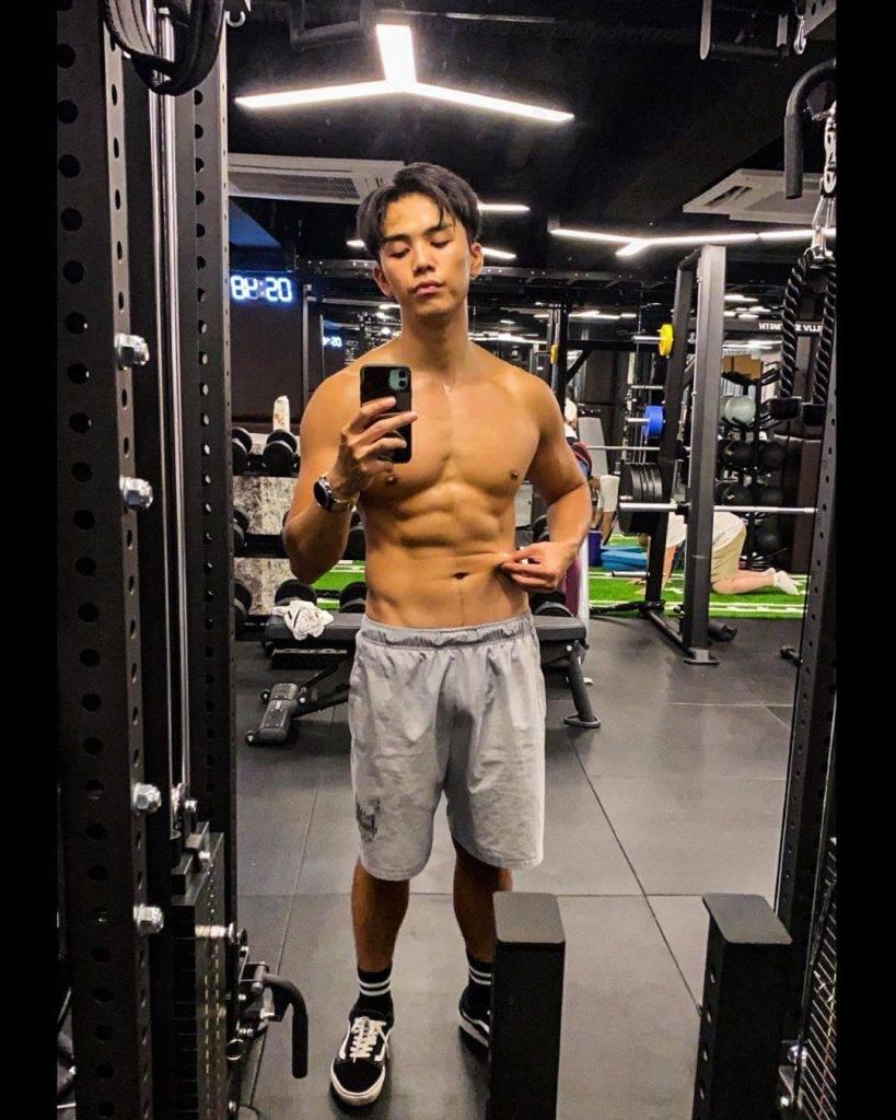 伍富橋與Shirley結婚後,即被封「億萬駙馬」。