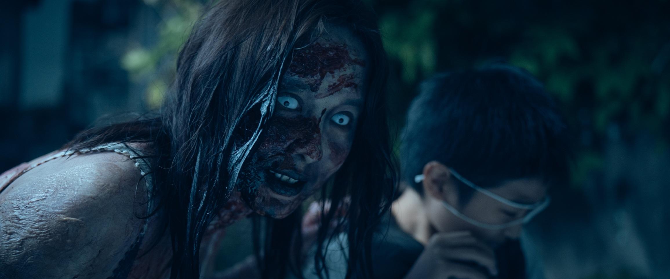 安心亞戲裡的恐怖妝容。