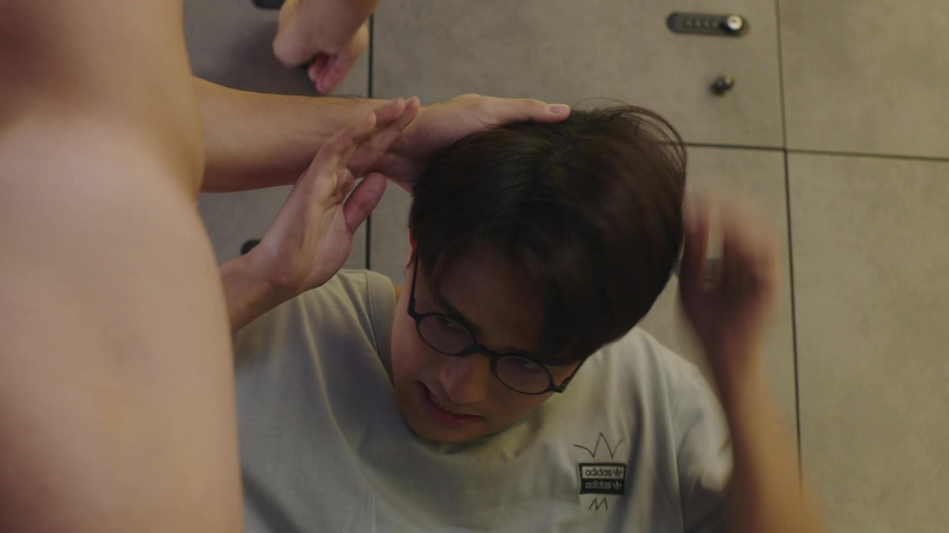 黃庭鋒啲反應好抵死!