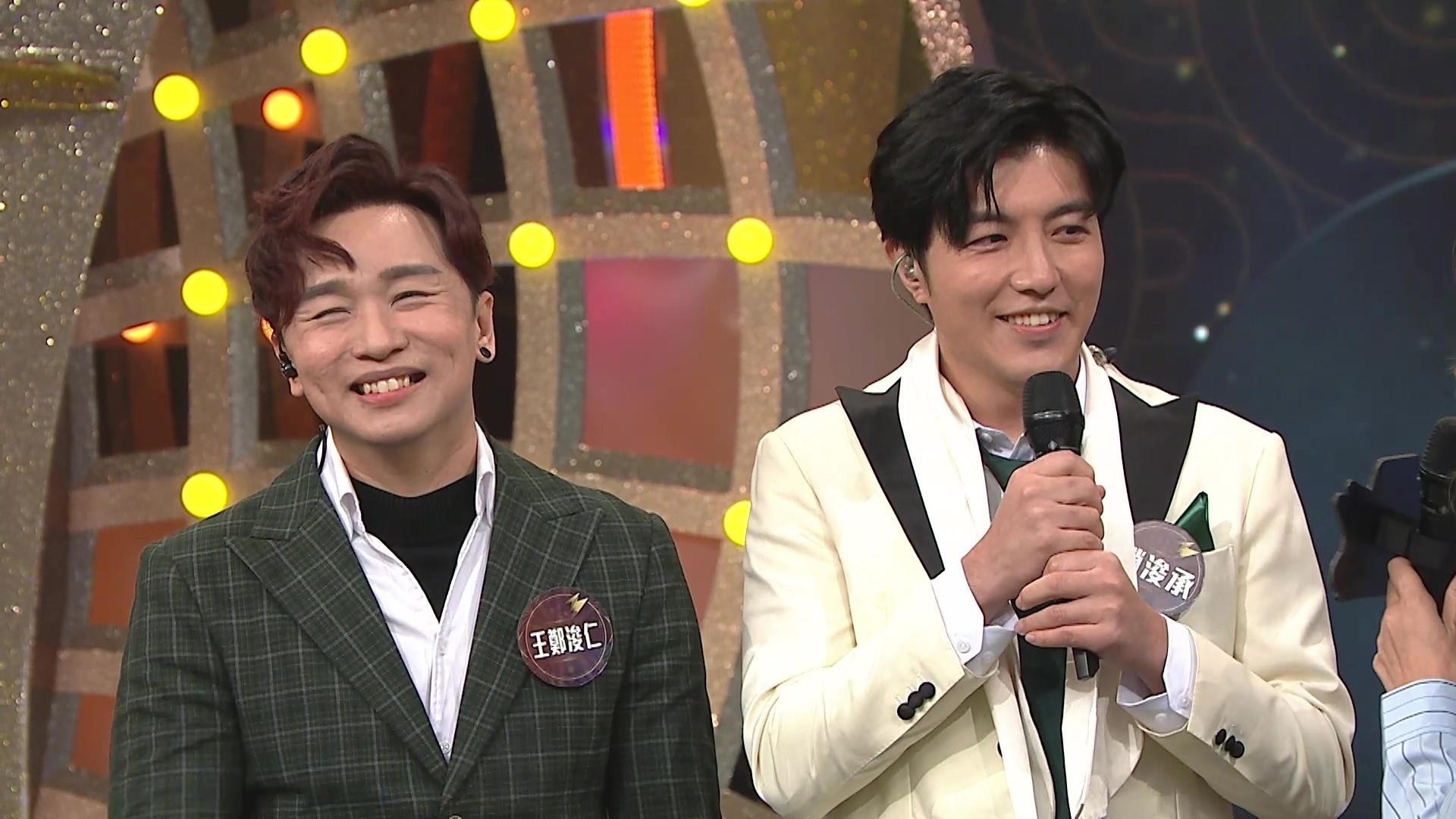 「雙浚」趙浚承與王鄭浚仁合唱《我不會唱歌》演出耀眼。