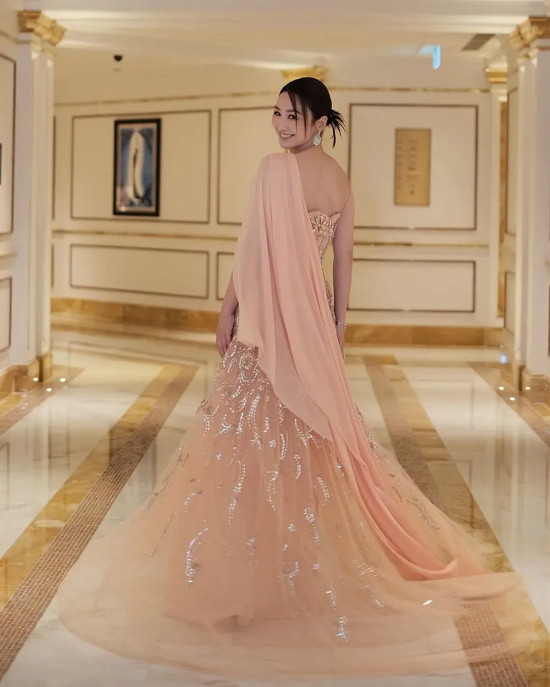 高Ling IG出帖大讚造型團隊。