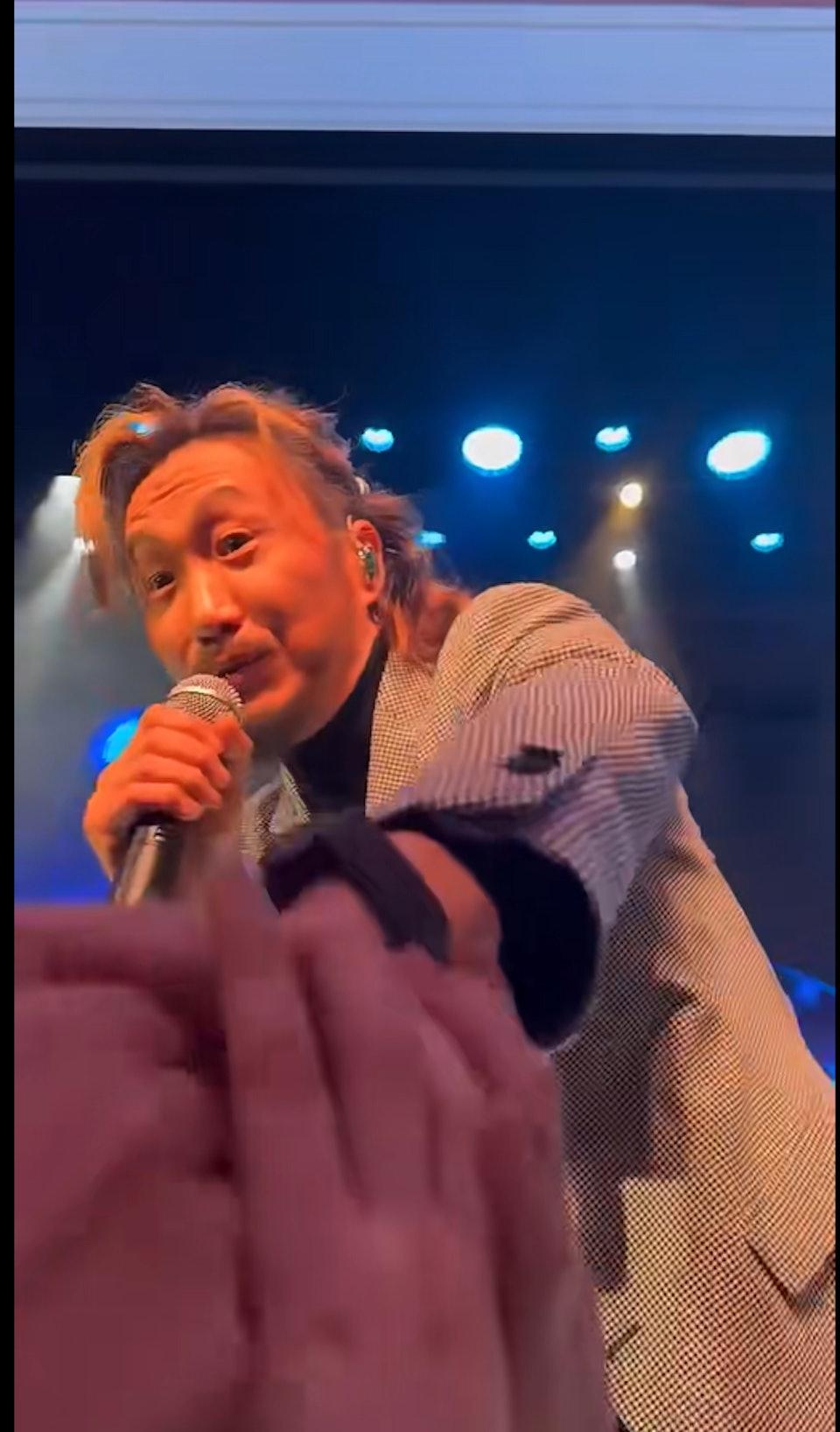 鄭中基上月曾到澳門登台。