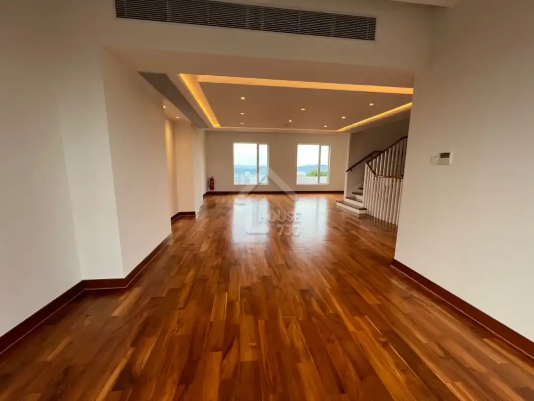 五索入住的山頂大宅應該只屬租住性質。(house730網站圖片)