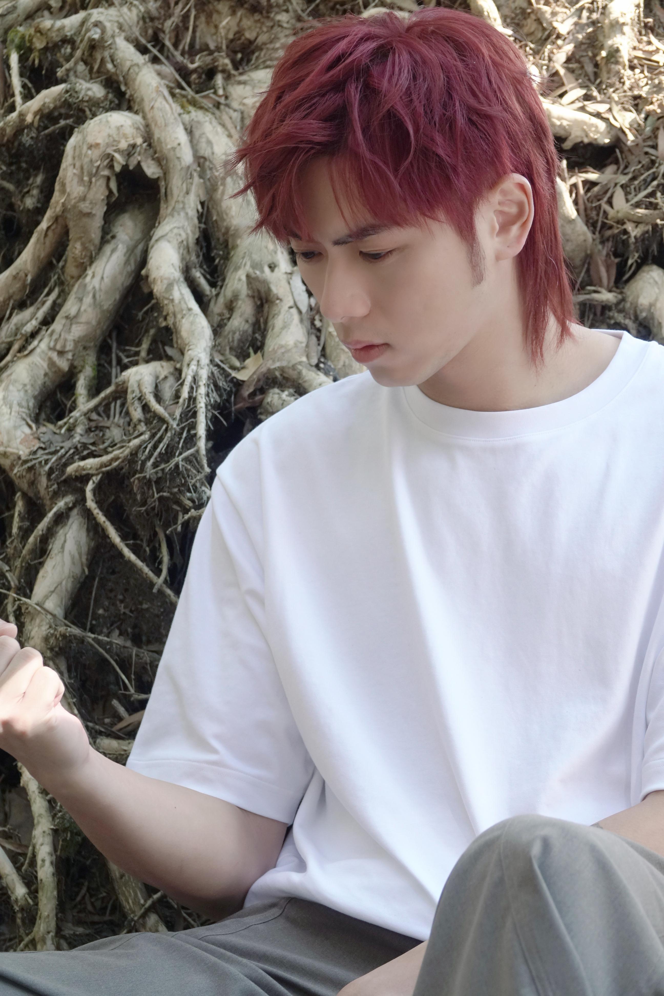 193郭嘉駿出道逾6年,自爆曾多次想「劈炮唔撈」。