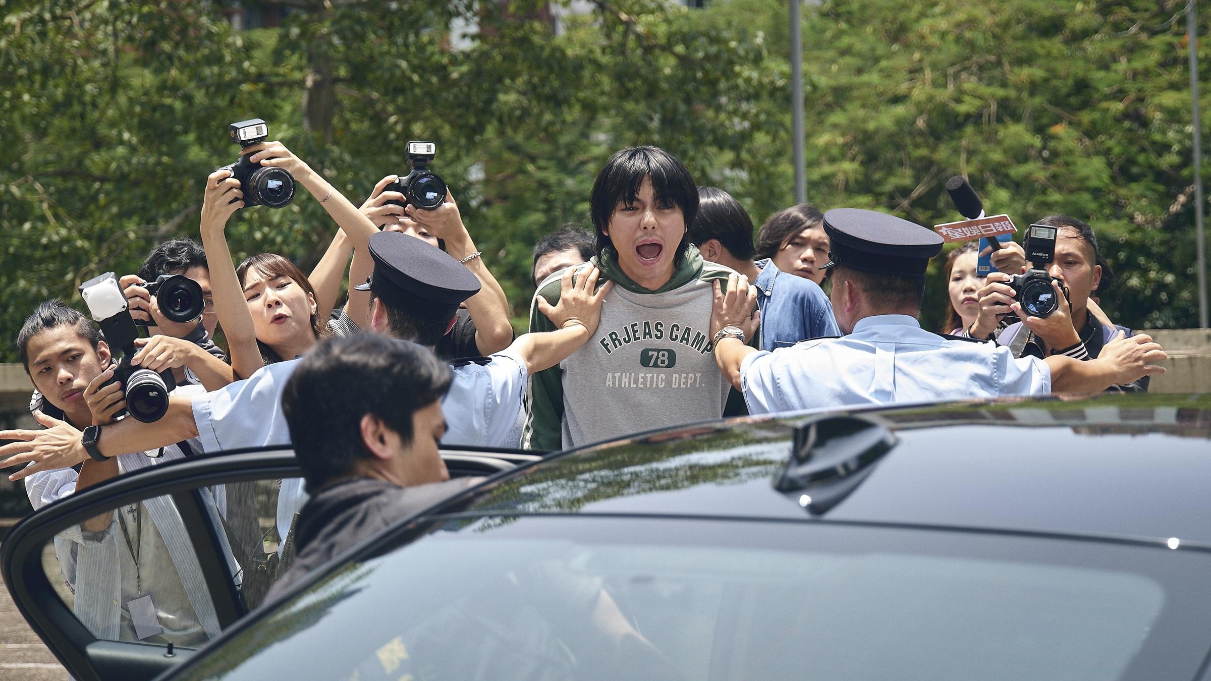 193自言跟角色都是性格衝動的人,但不會動手,通常只會動口。(港版《無用的謊言》劇照)