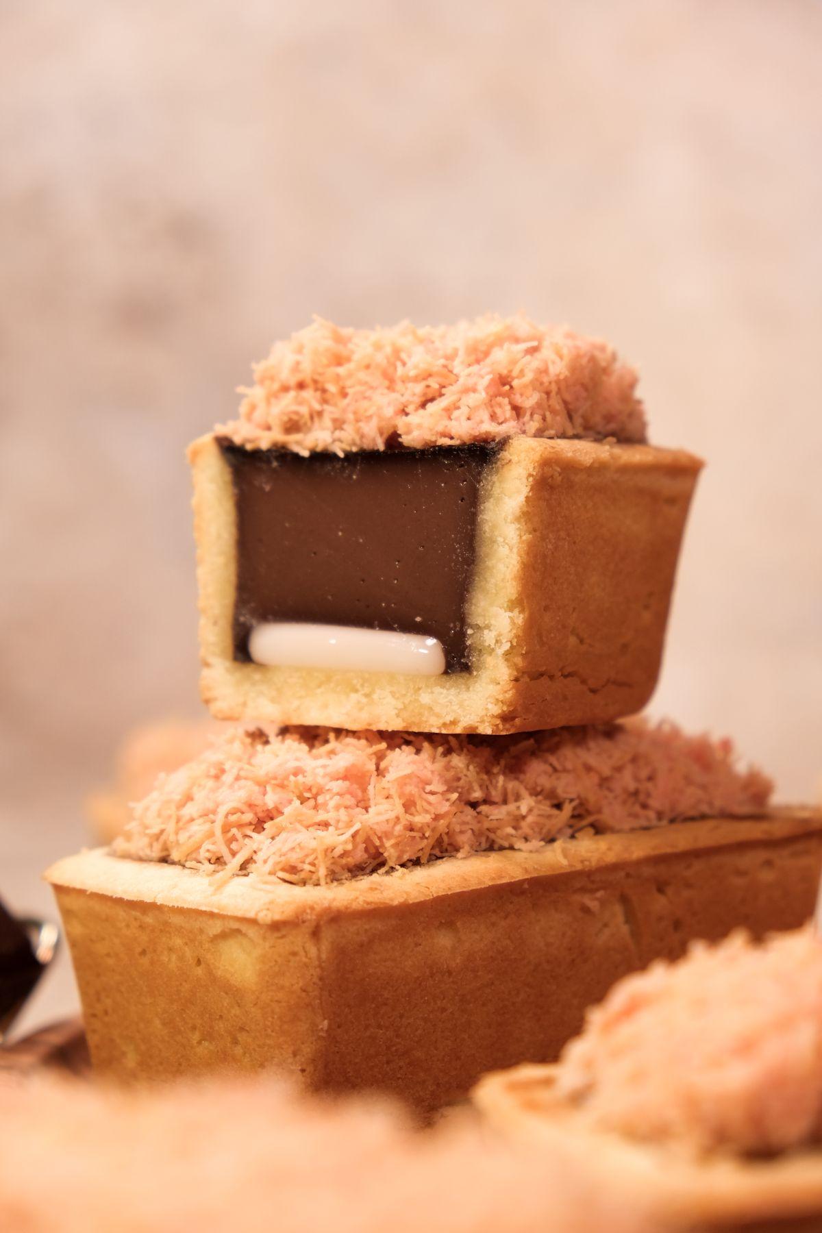 杜拜巧克力草莓麻糬蛋撻$65(尖沙咀店供應)