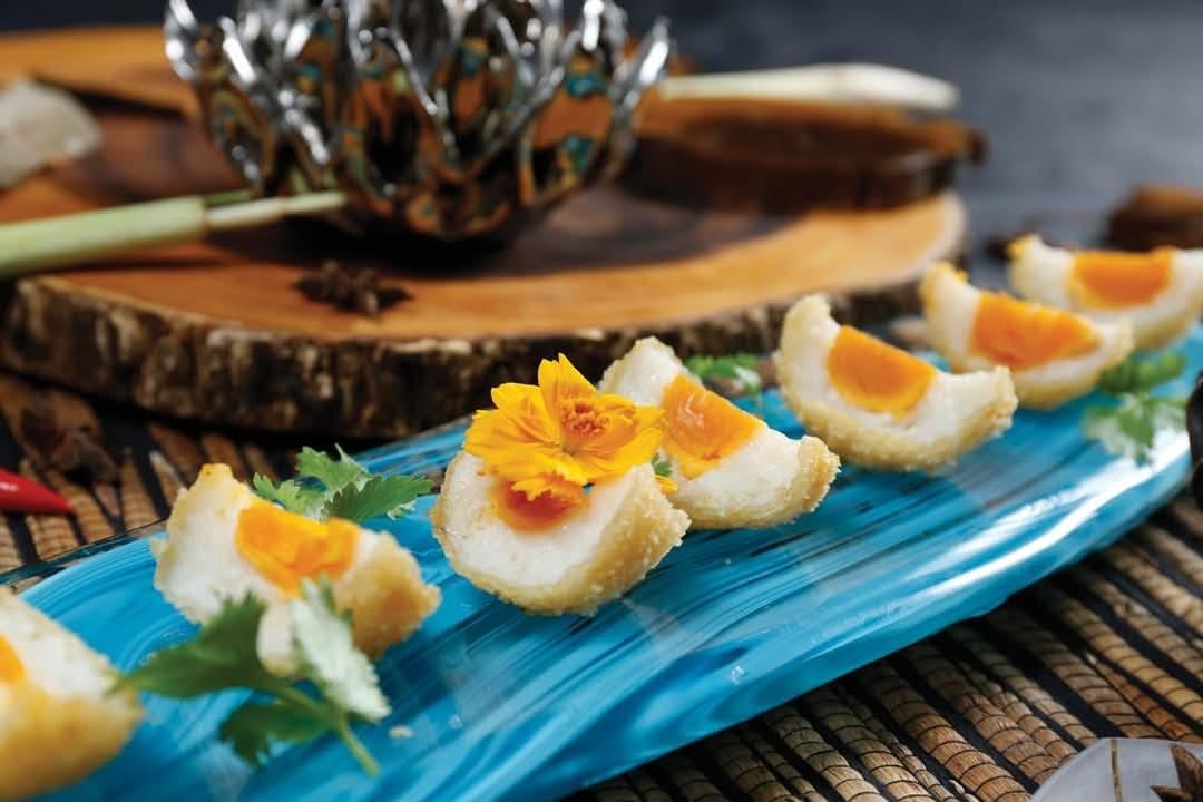 招牌菜黃金入球(Quincy Wong Facebook圖片)