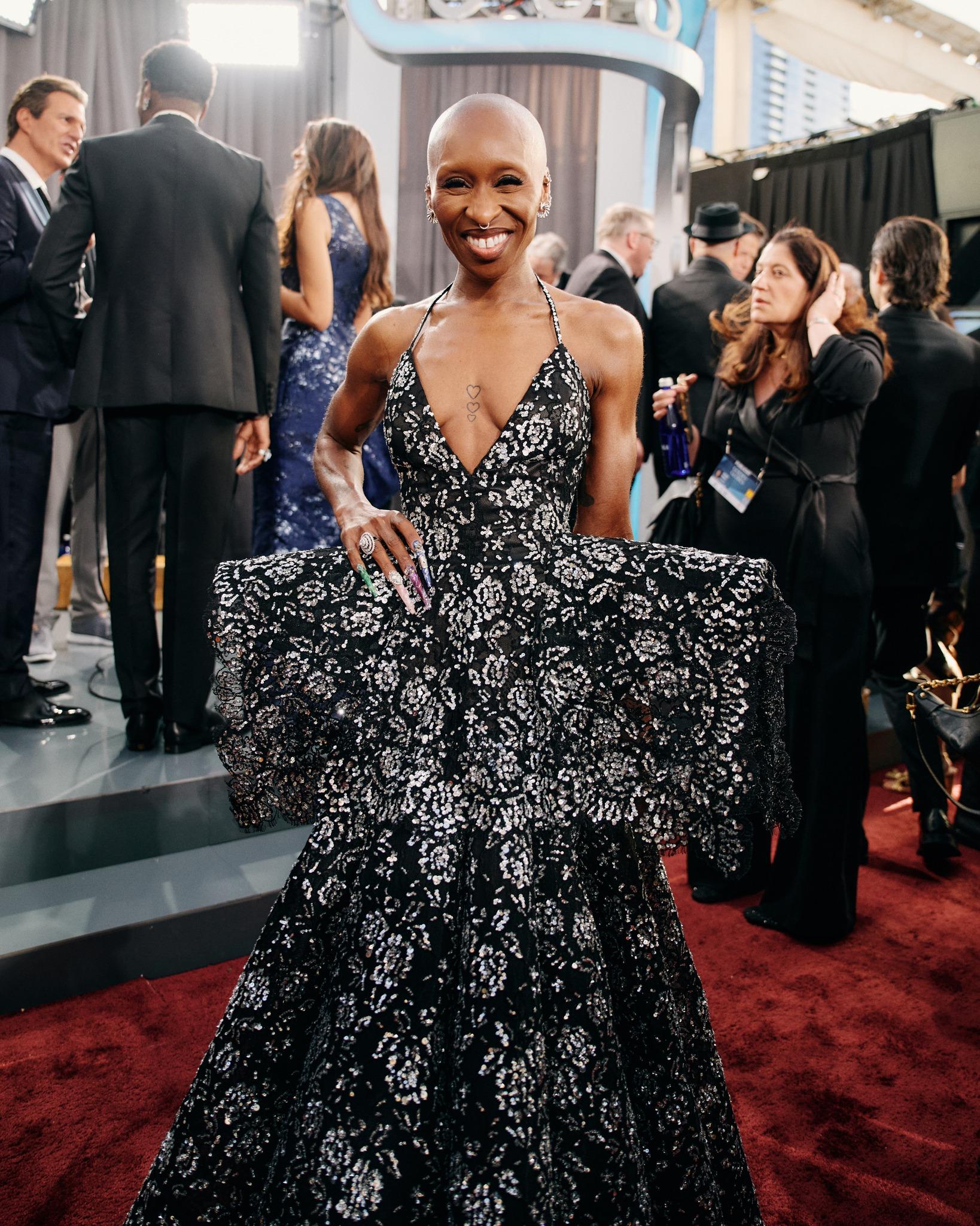 《魔法壞女巫》女主角Cynthia Erivo爭音樂及喜劇類影后。