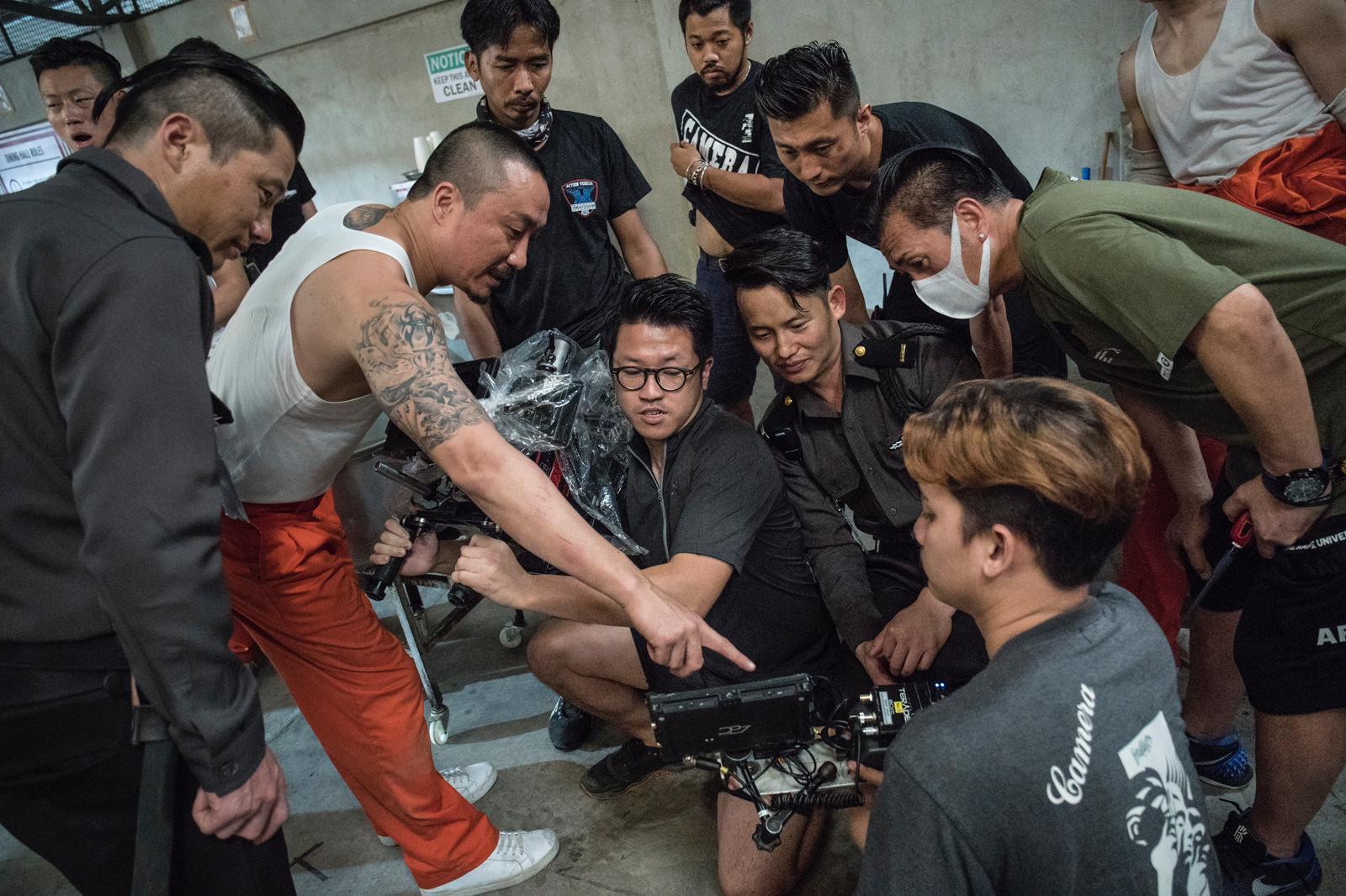 電影《阿龍》由鄭中基自導自演。