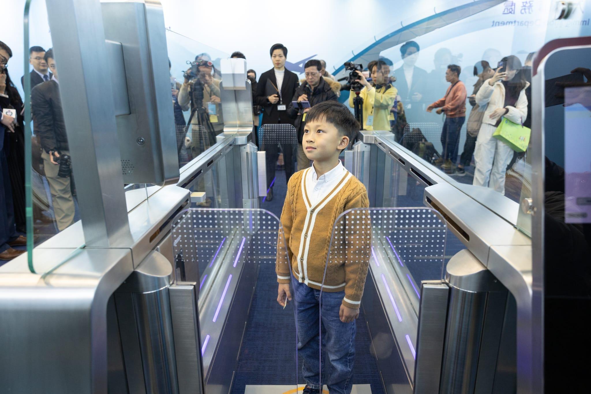 e-道服務將擴展至7歲兒童。(蘇文傑攝)