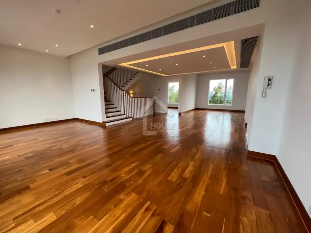 五索入住的山頂大宅應該只屬租住性質。(house730網站圖片)