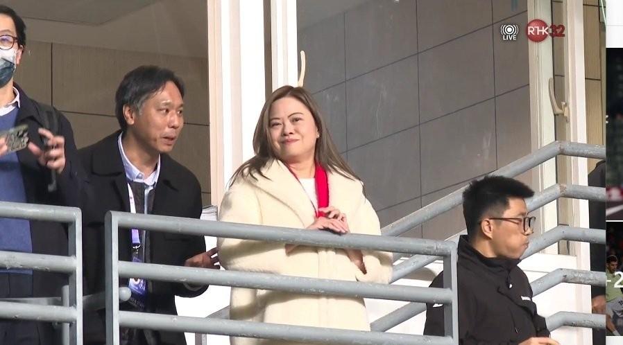 文化體育及旅遊局長羅淑佩再次入場觀戰。