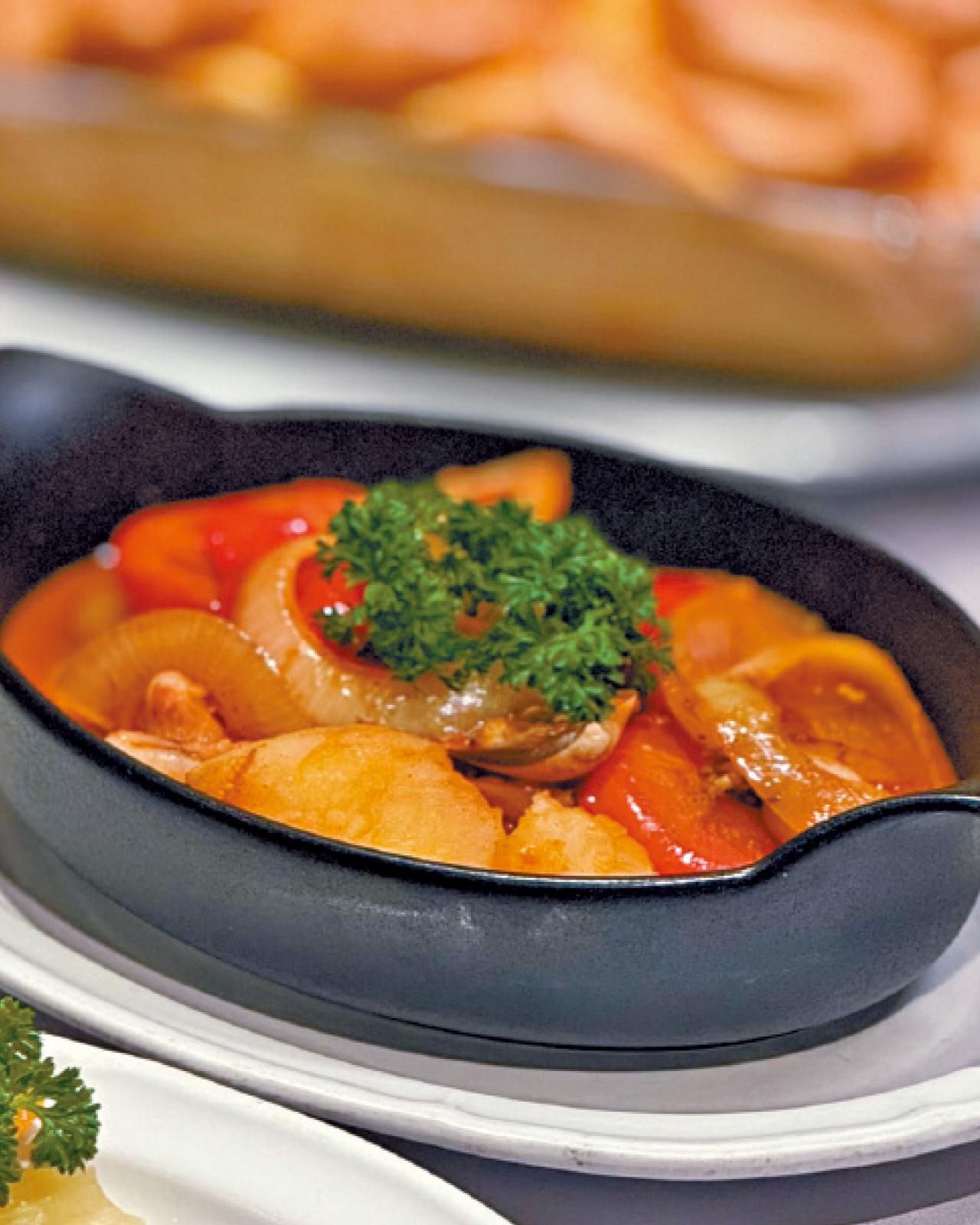 佛笑樓 賈地喇打魚