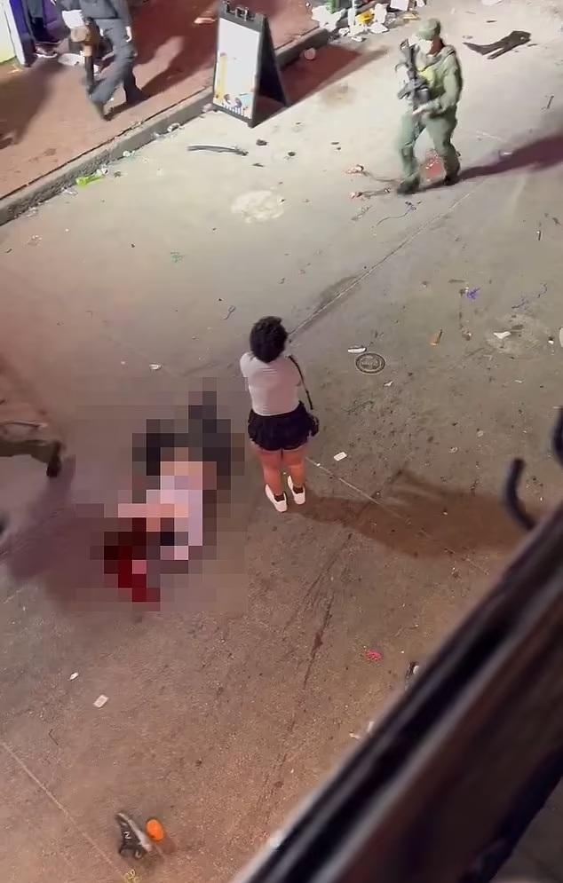 新奧爾良周三凌晨有汽車撞慶祝新年的人群