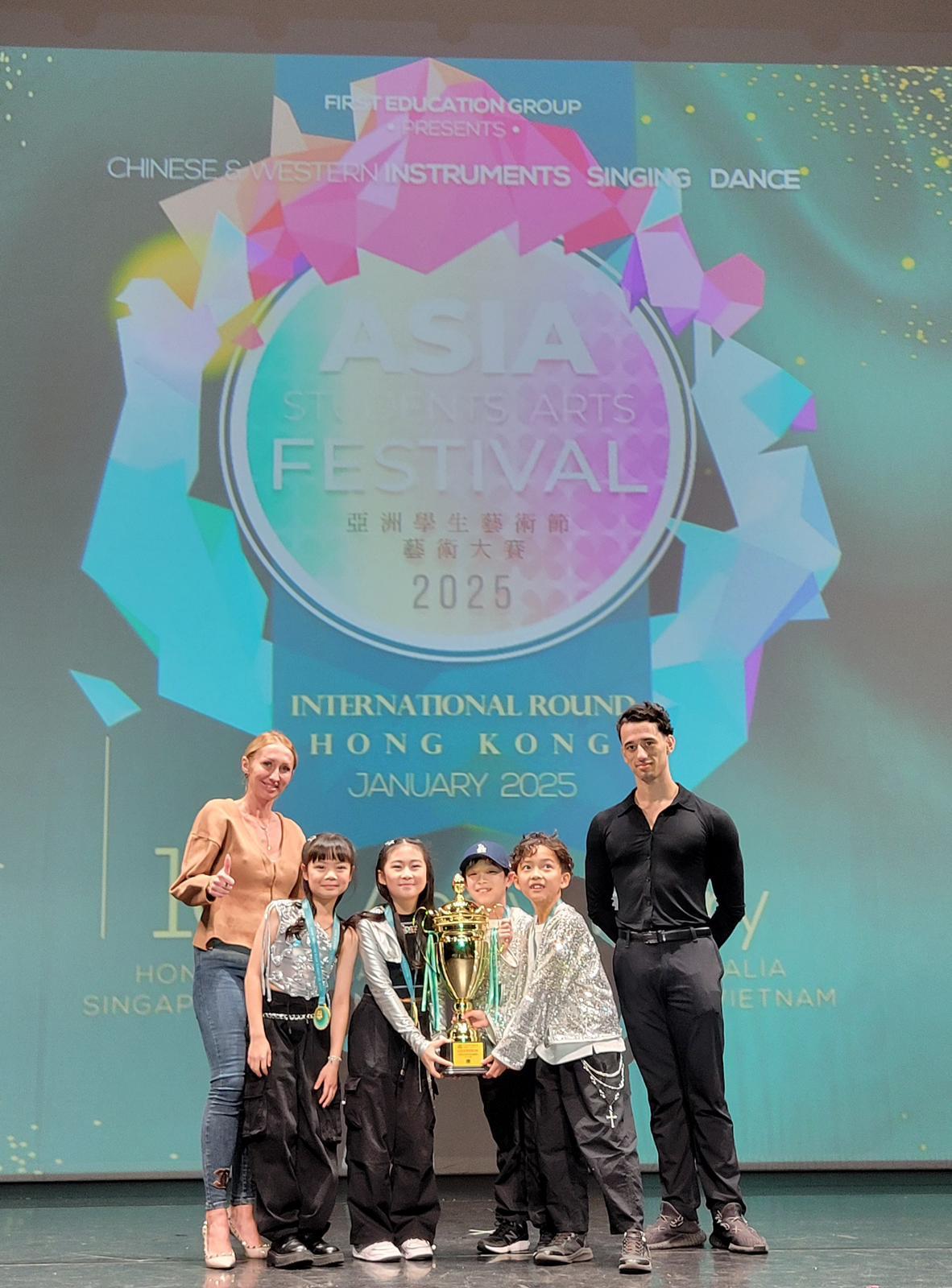 包包」徐心怡、Mila、 Payton