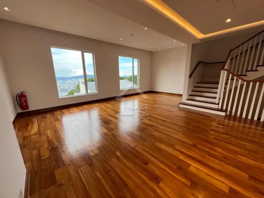 五索入住的山頂大宅應該只屬租住性質。(house730網站圖片)