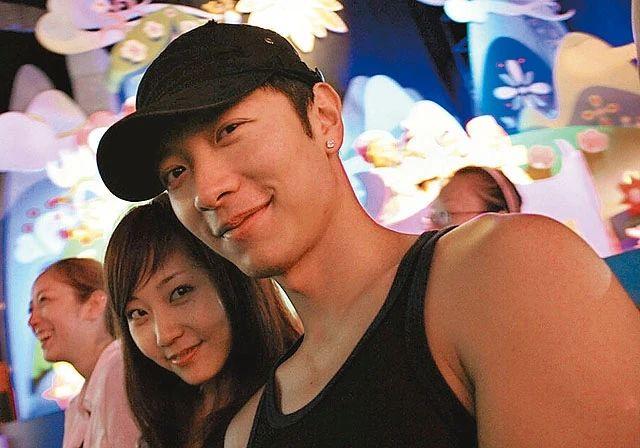 高鈞賢曾與日本女星木南晴夏發展異地戀。