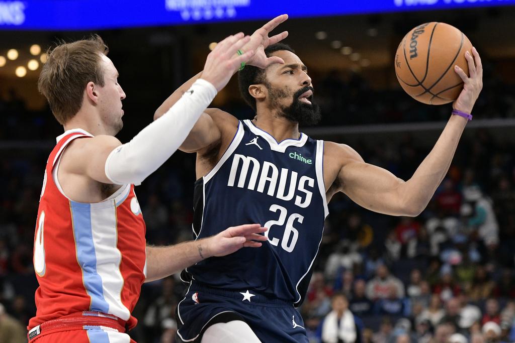 灰熊119:106贏獨行俠。(美聯社)